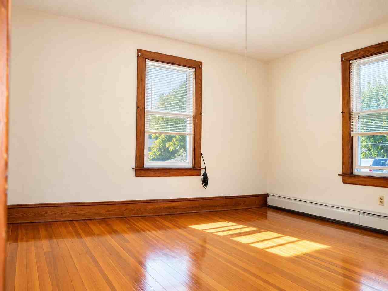 411 Allen St #3rdFL - Photo 6 of 11