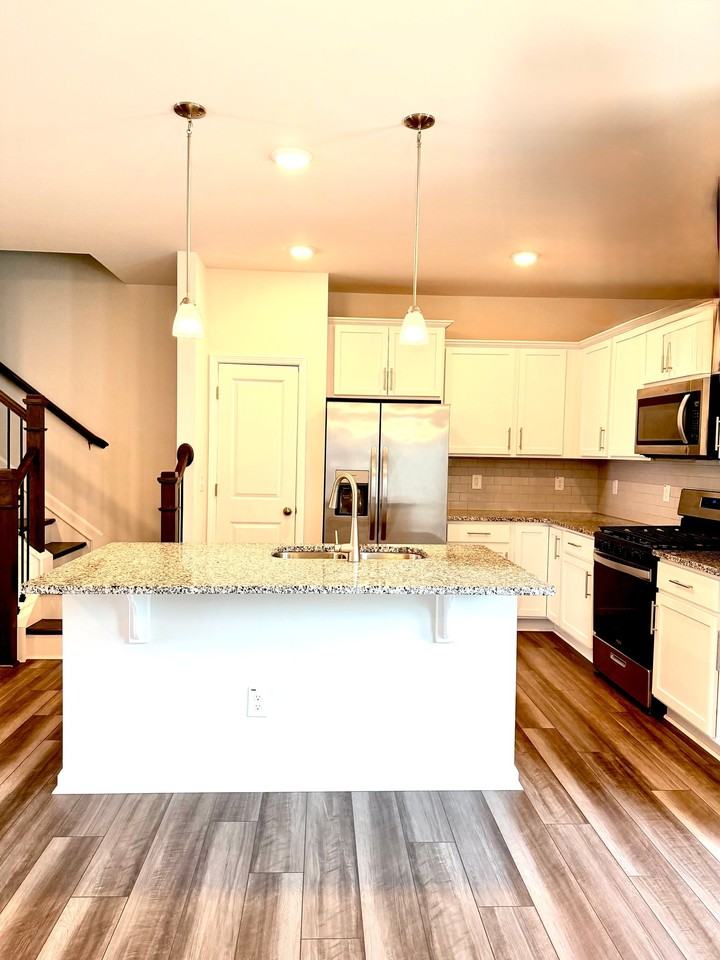 4018 Beckton Trl - Photo 2 of 19