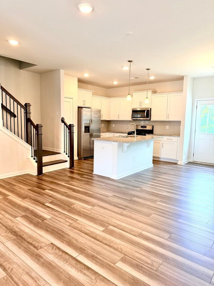 4018 Beckton Trl - Photo 4 of 19