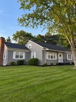 featured image of 601 E Walnut St