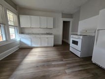 47 Hollywood St #2R - Photo 1 of 1