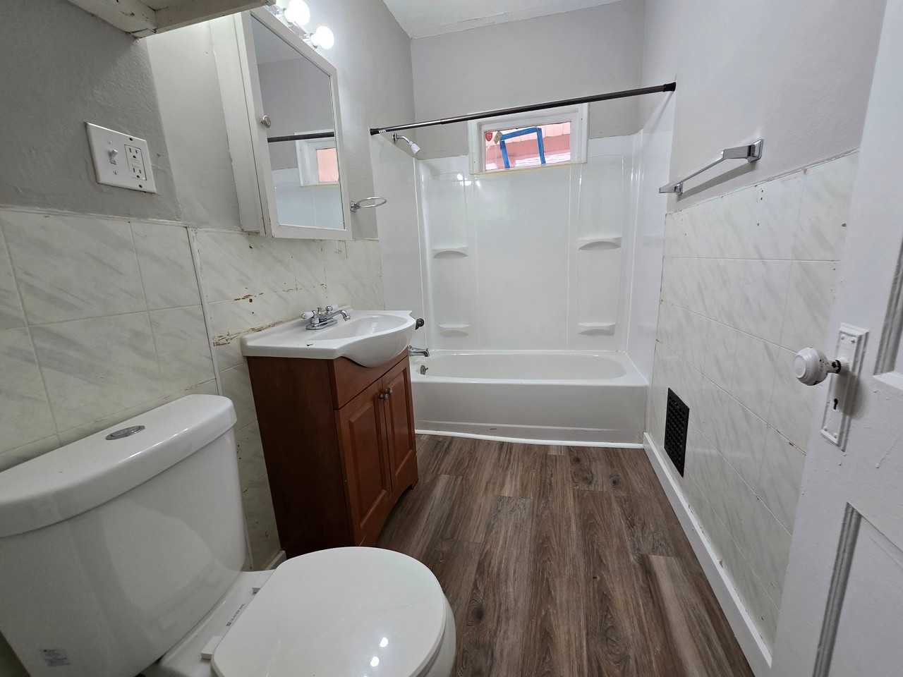 47 Hollywood St #2R - Photo 3 of 5