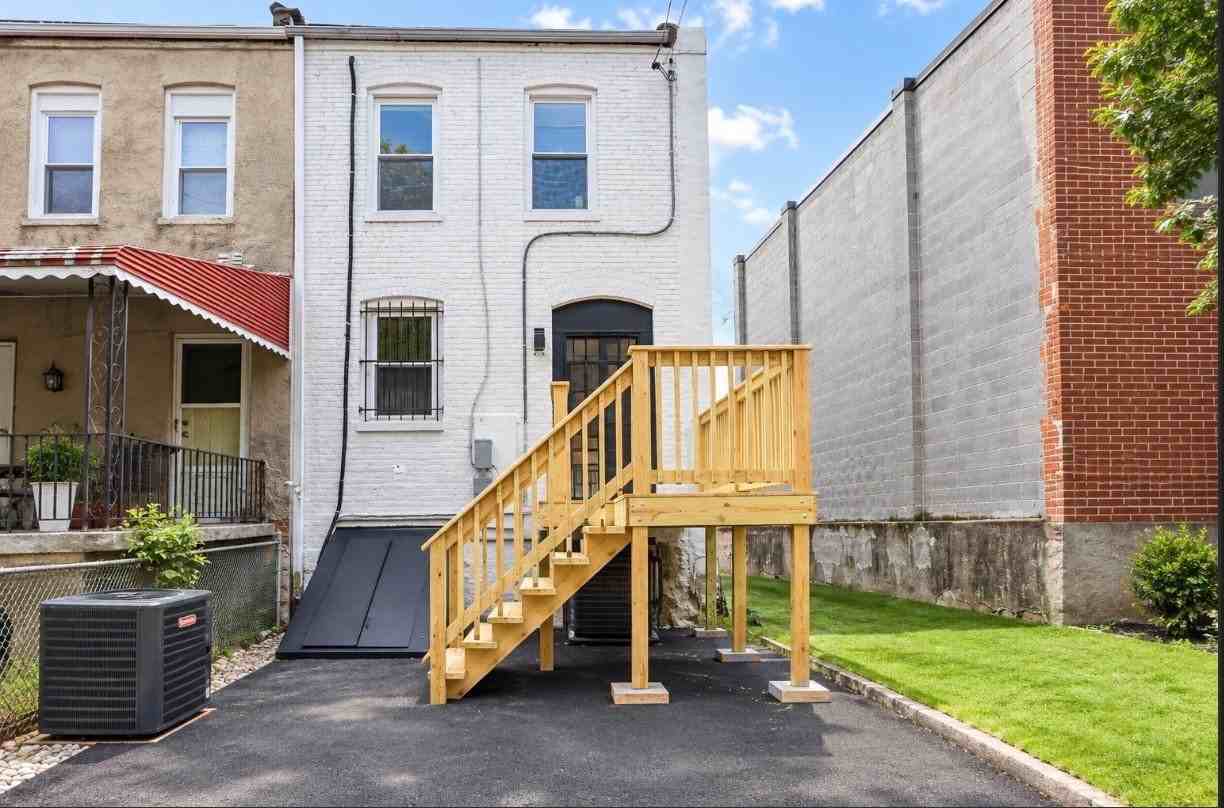 2926 Ellicott Dr - Photo 3 of 15