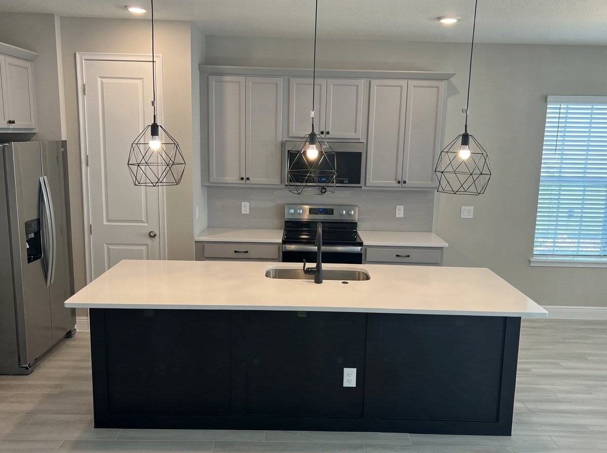 7805 Nemours Pkwy - Photo 5 of 20
