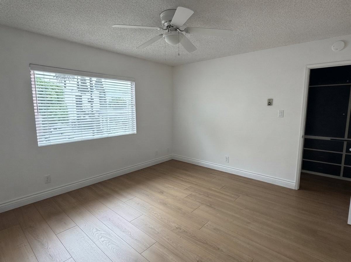 100 Hermosa Ave #2H - Photo 4 of 9
