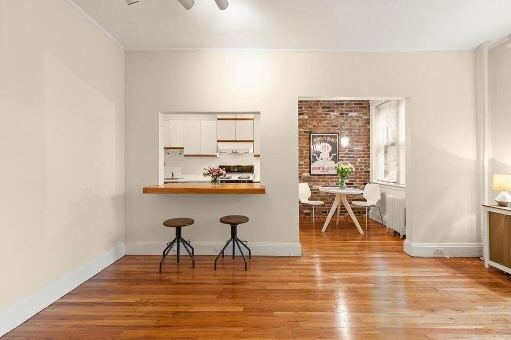 5 Crawford St #7 - Photo 2 of 14