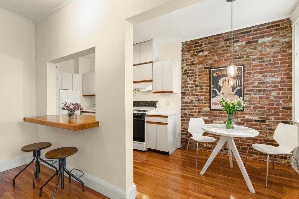 5 Crawford St #7 - Photo 6 of 14
