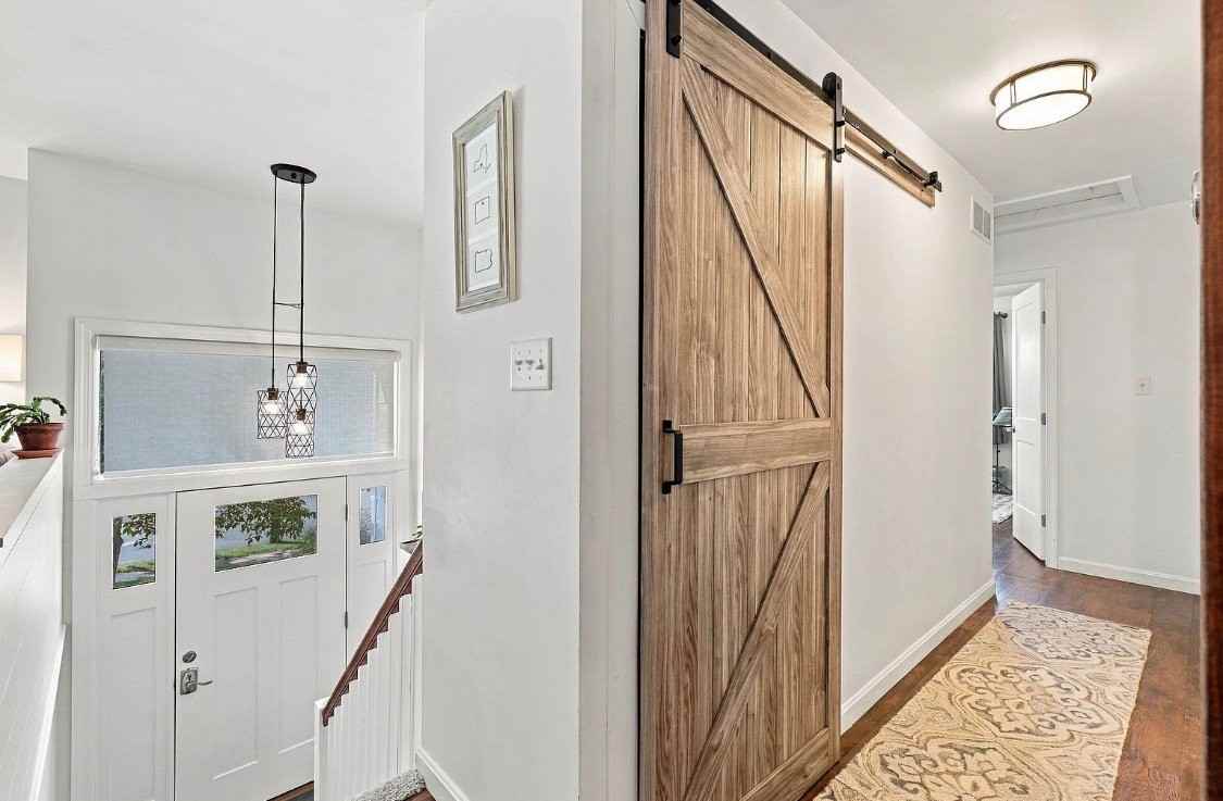 425 Nottingham Ave - Photo 6 of 20