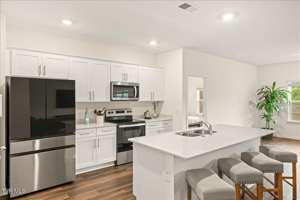 532 Sedgewick Way - Photo 5 of 18