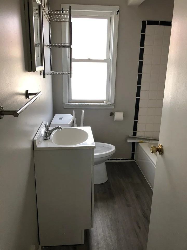 110 Chestnut Ave - Photo 5 of 14