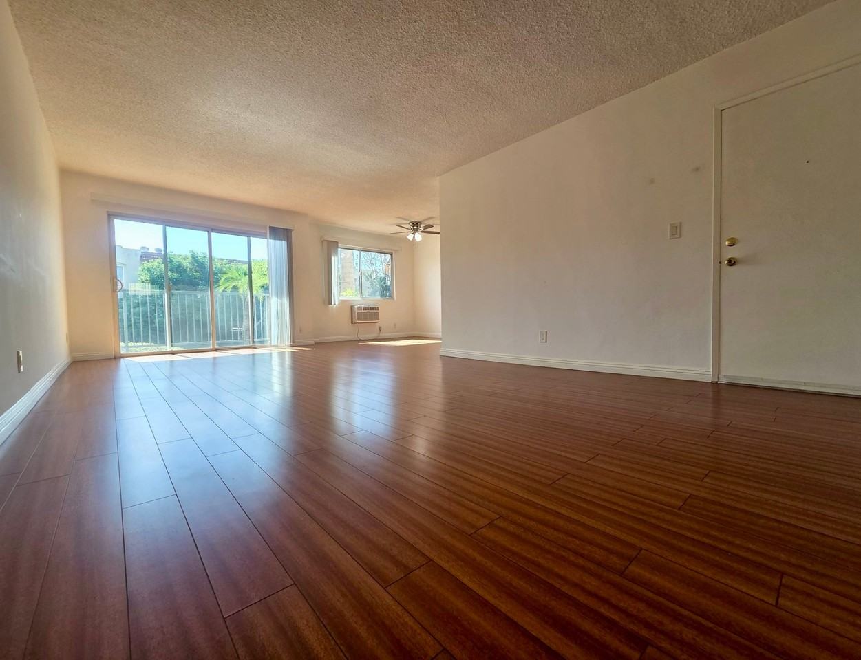 10925 Palms Blvd #1 - Photo 3 of 14
