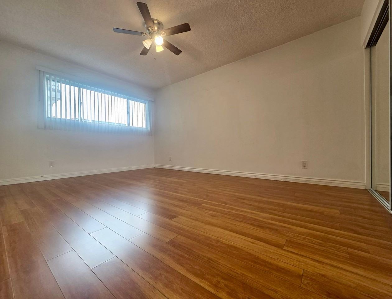 10925 Palms Blvd #1 - Photo 7 of 14
