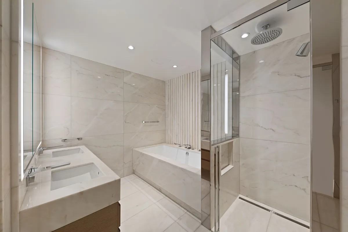 635 West 59th Street #3302 - Photo 7 of 36