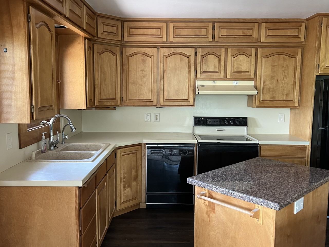 656 Leisure Dr #NA - Photo 2 of 10