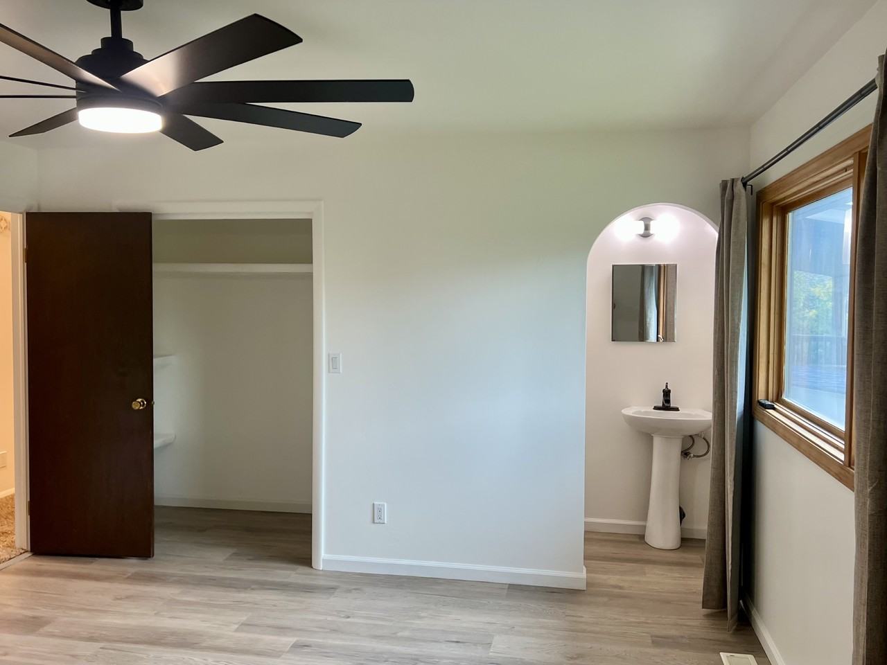 656 Leisure Dr #NA - Photo 5 of 10