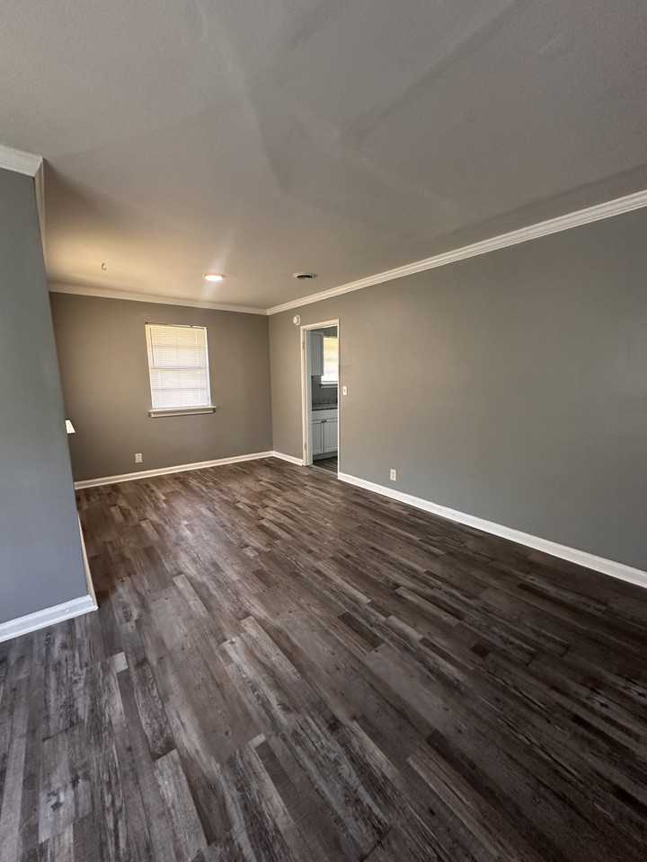 3515 Cottonwood Dr #NA - Photo 2 of 8