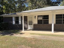 featured image of 145 Green Acres Cir #1