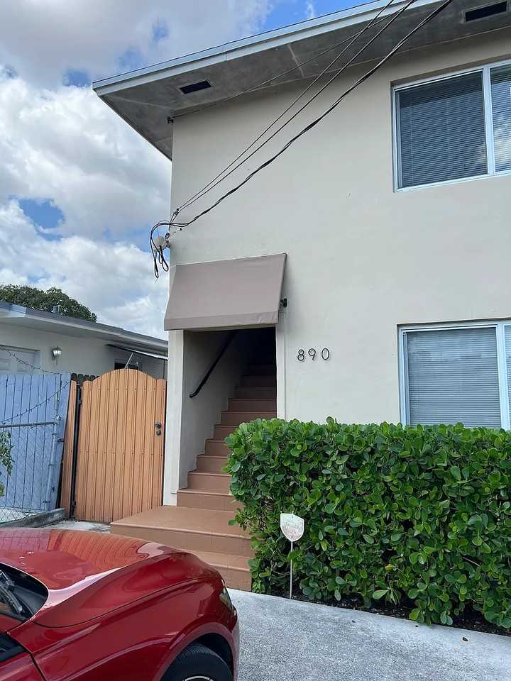 890 Nw 2nd Ave #890 - Photo 3 of 21