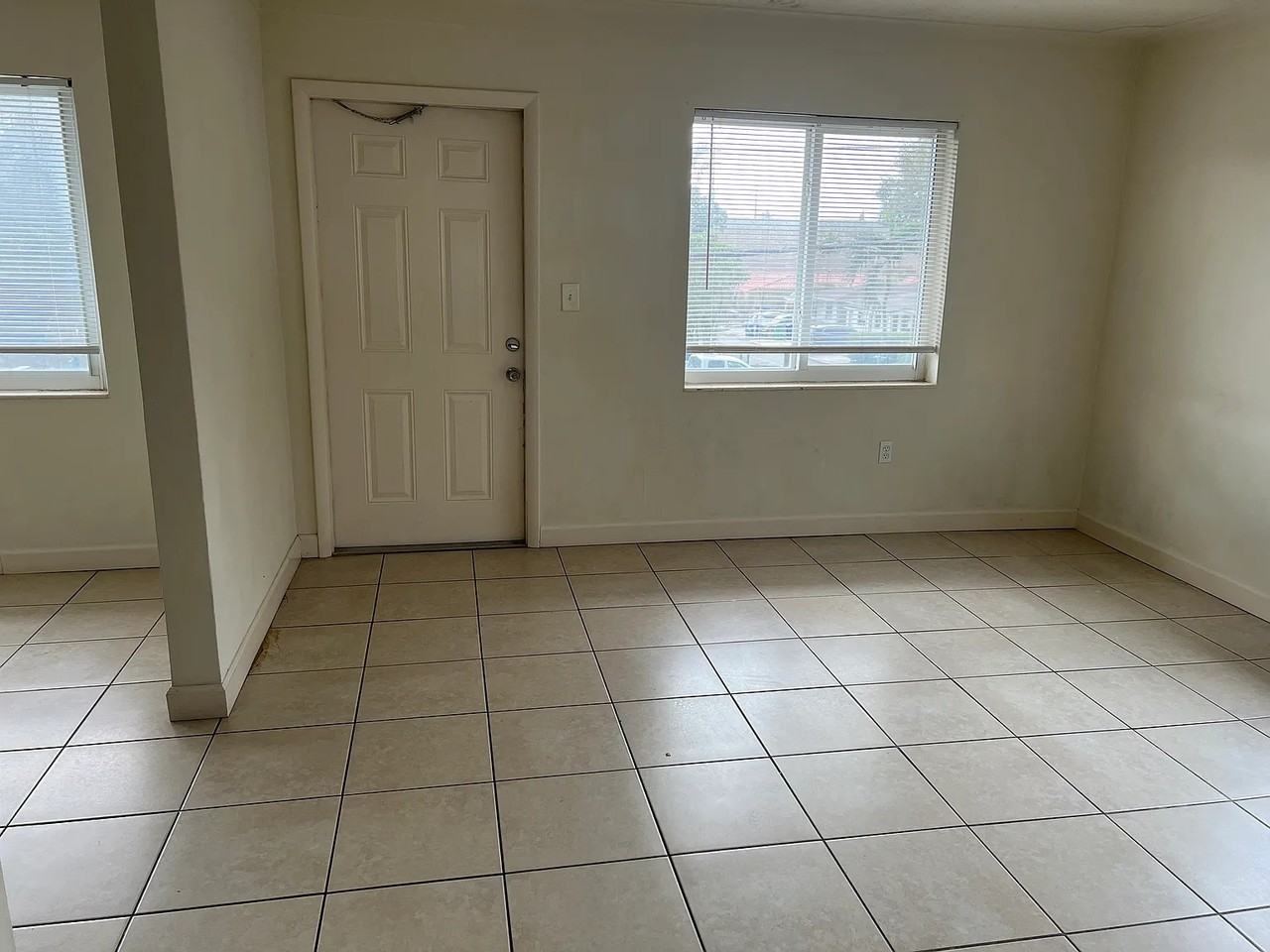 890 Nw 2nd Ave #890 - Photo 5 of 21
