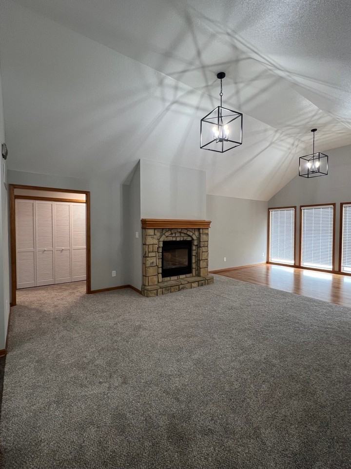 1307 Se Scenic Dr #NA - Photo 7 of 18