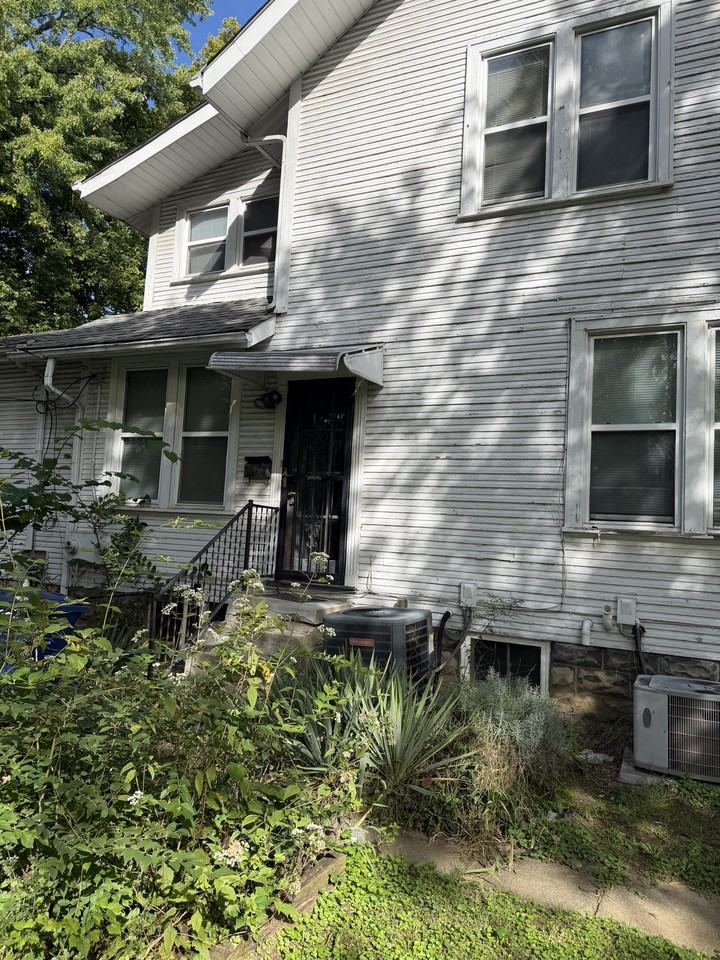 2623 Neil Ave #1-2
