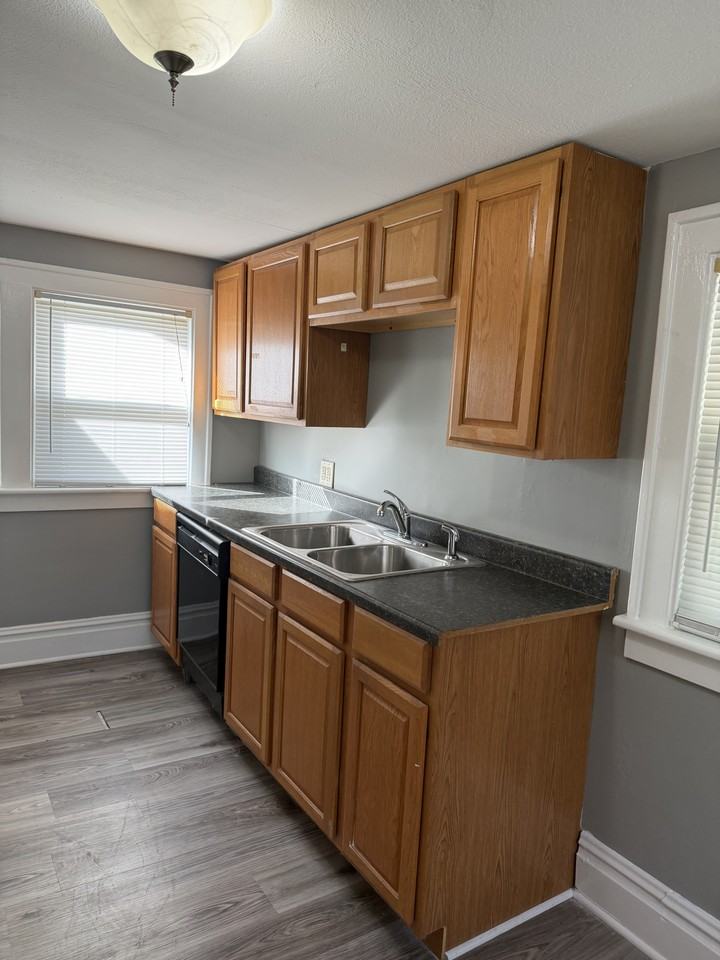 2623 Neil Ave #1-2 - Photo 3 of 5