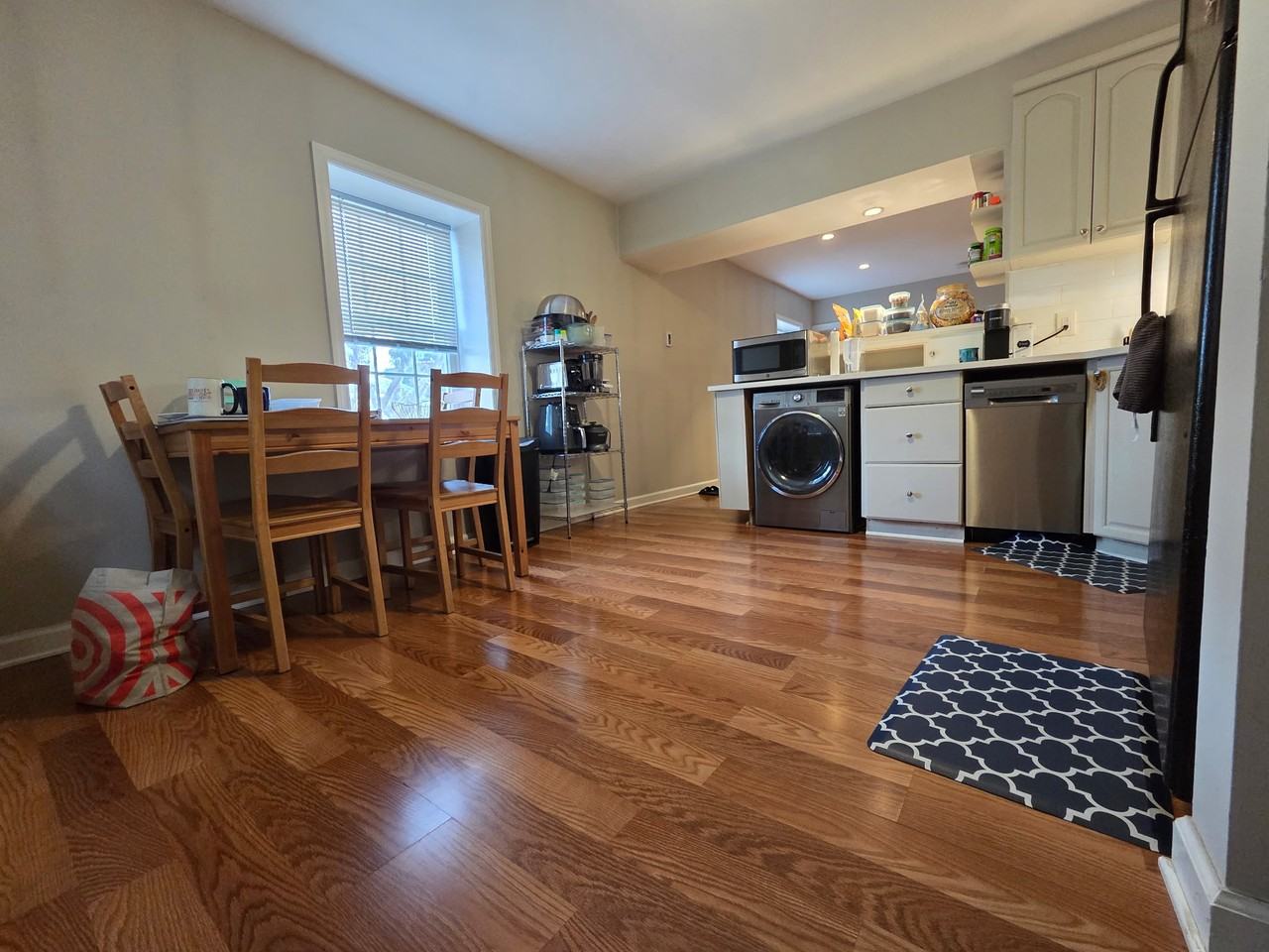 33 Washington Ave N #G - Photo 2 of 16