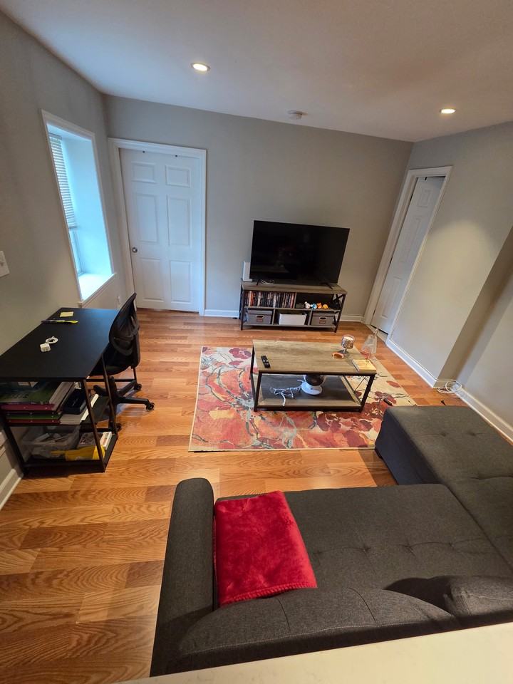33 Washington Ave N #G - Photo 6 of 16
