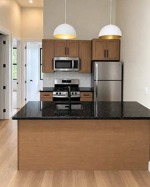 47 E 13th St - Photo 2 of 7