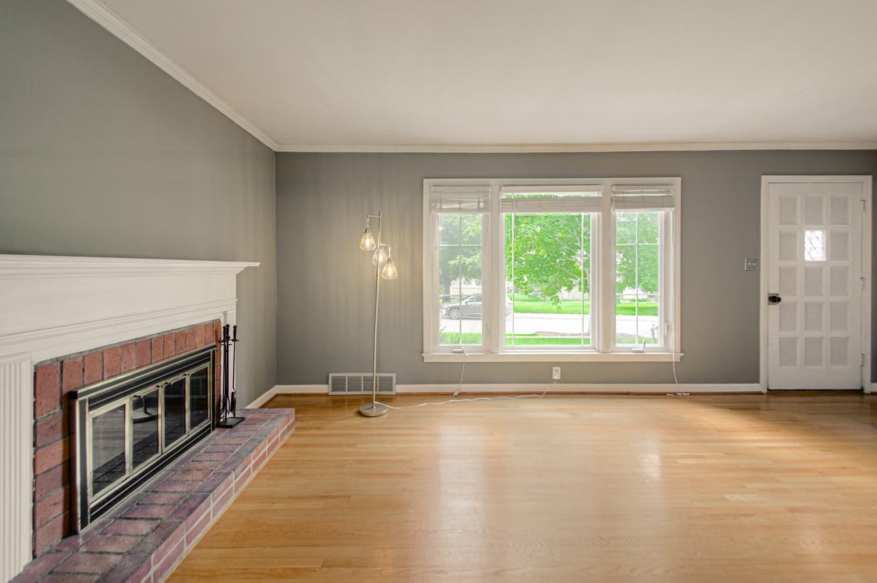 4218 W 54th St #NA - Photo 3 of 23
