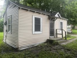featured image of 137 Avenue C #4