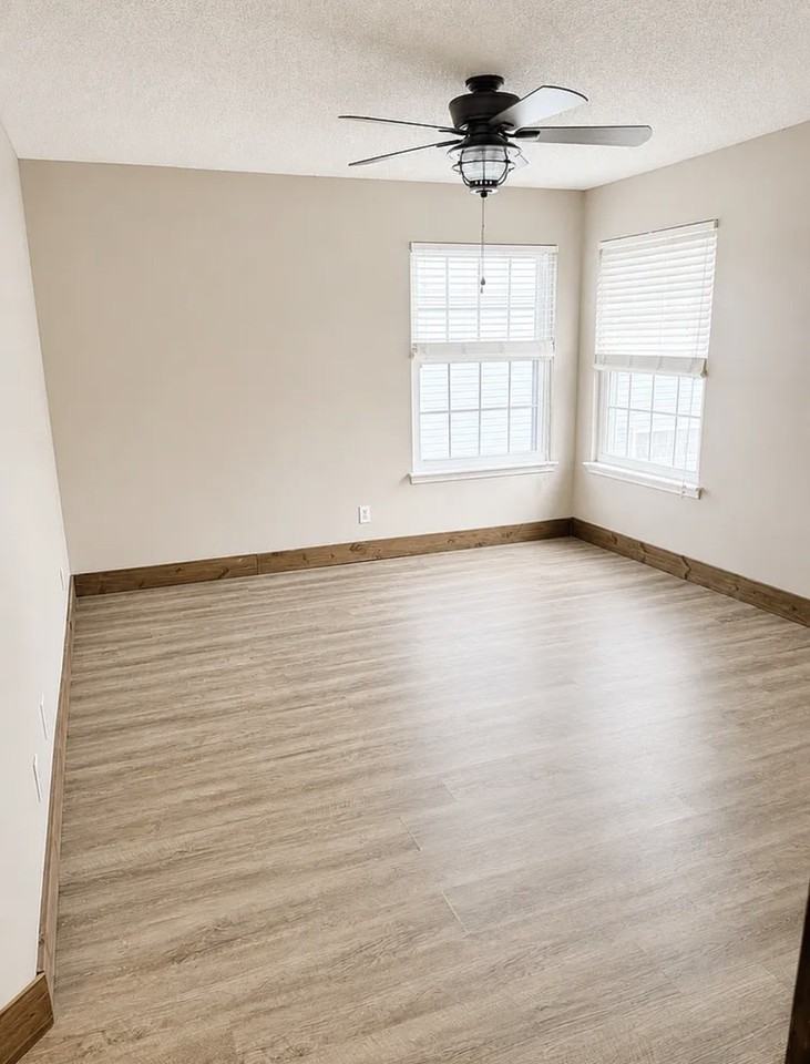 2257 Huntingdon Dr #H - Photo 7 of 17