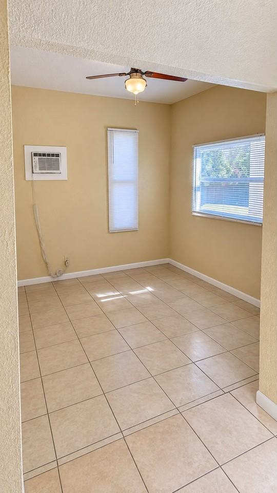 803 20th Street #a - Photo 5 of 11