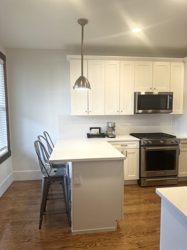 416 Pleasant St #1 - Photo 4 of 30