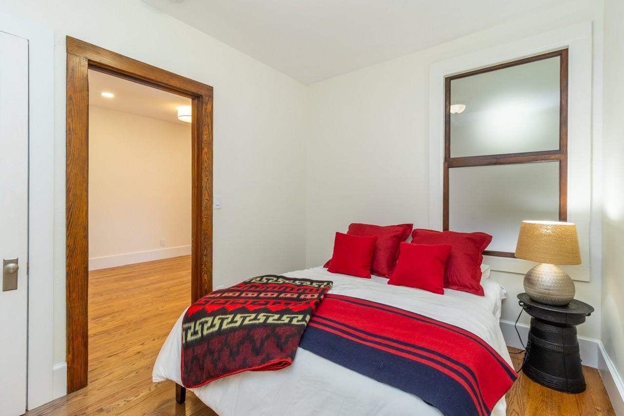 416 Pleasant St #1 - Photo 6 of 30