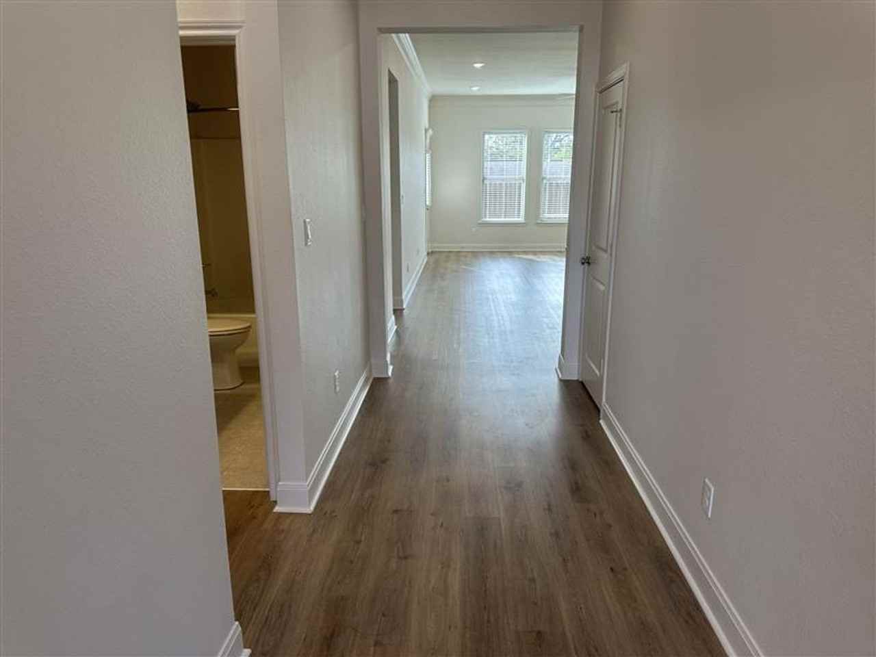 8406 Cambridge Rd - Photo 2 of 49