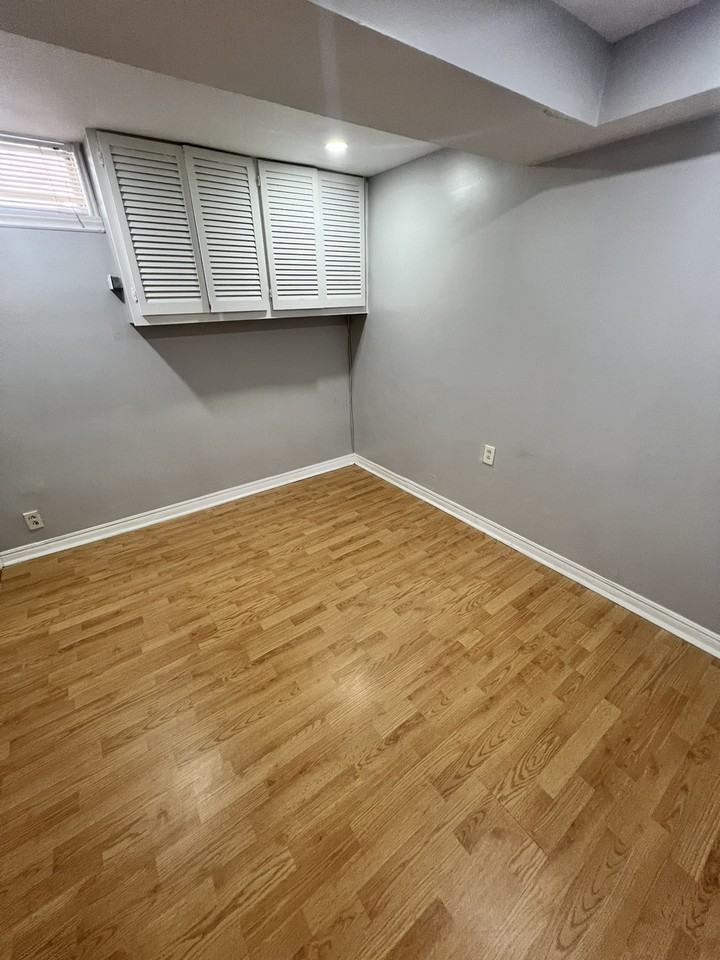 34 Duchess Dr - Photo 3 of 14