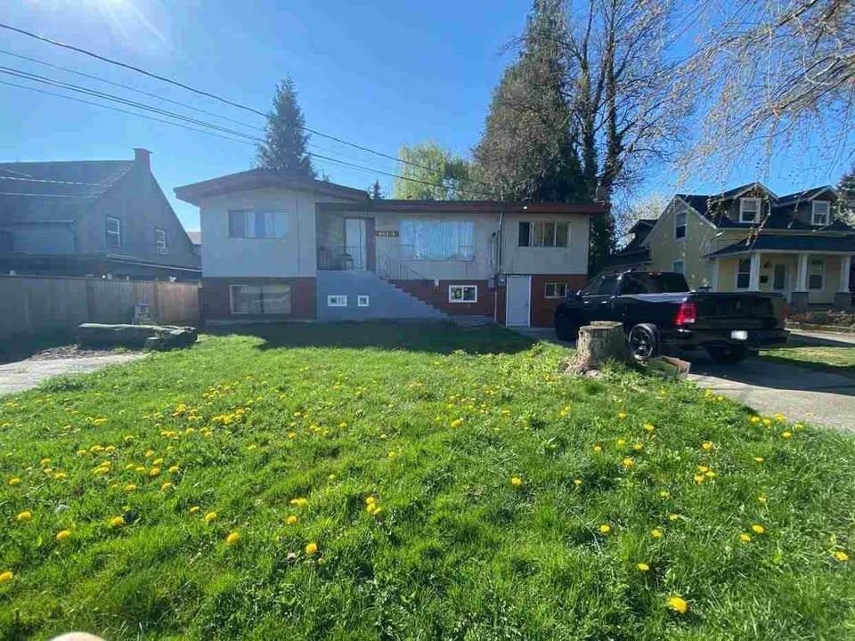 46174 Mellard Avenue - Photo 2 of 8