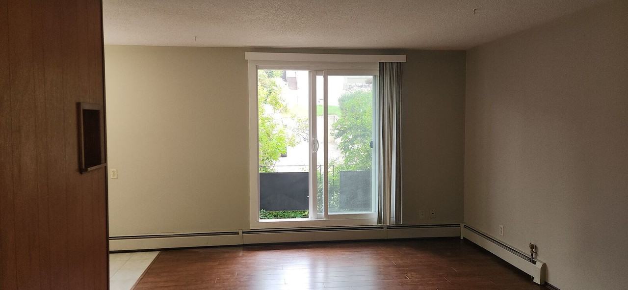 810 Drury Ave Ne - Photo 5 of 20