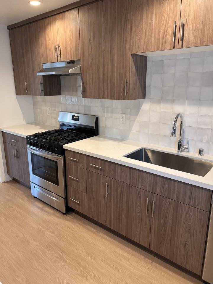 1850 North Harvard Boulevard #17A - Photo 5 of 9