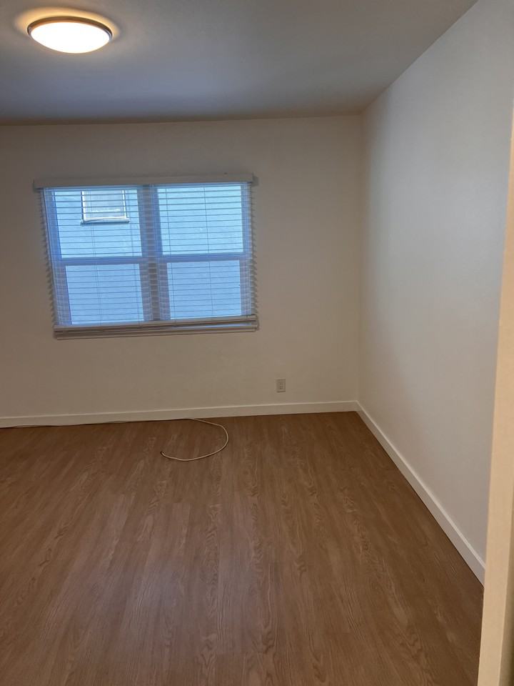 1850 North Harvard Boulevard #17A - Photo 7 of 9
