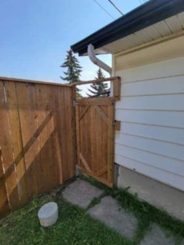 1464 Mardale Dr Ne - Photo 4 of 20