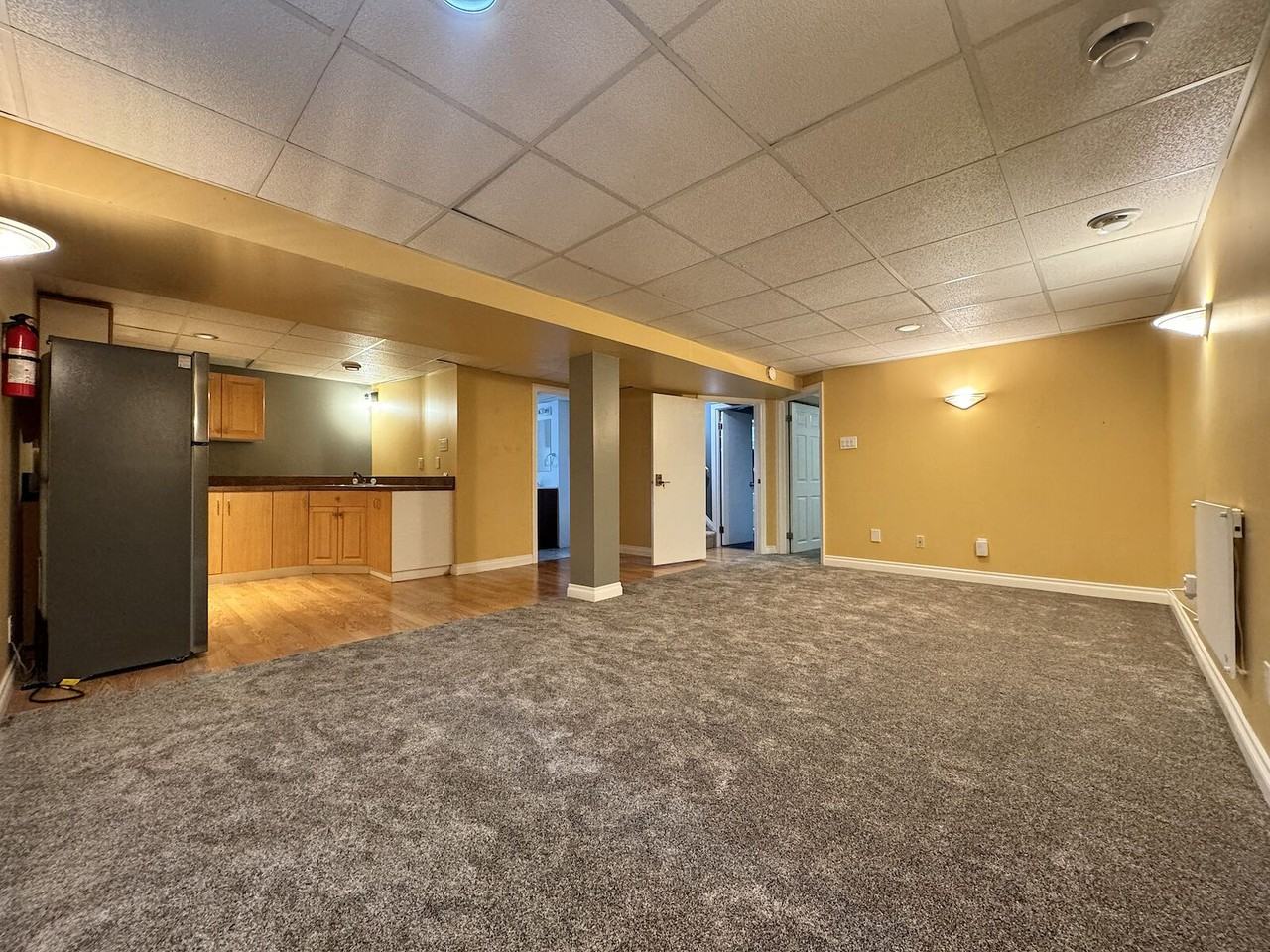 8131 78 Ave Nw - Photo 4 of 9