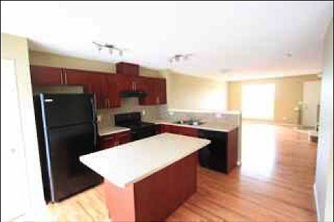 1601 Towne Centre Blvd Nw && 4862 Terwillegar Common Nw - Photo 4 of 10