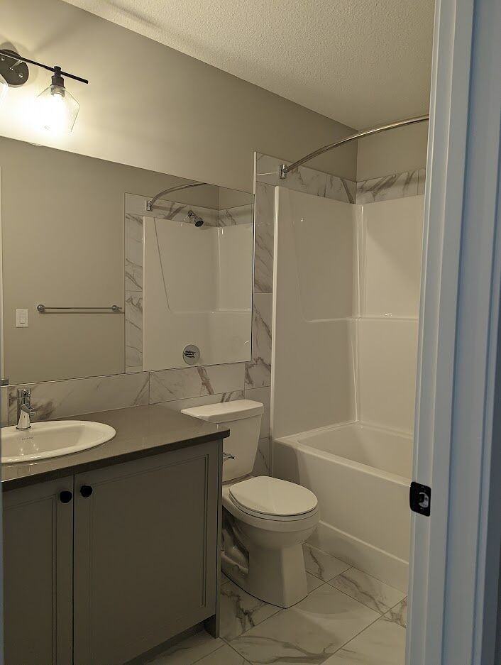 440 -440 Reynolds Ave Sw - Photo 5 of 10