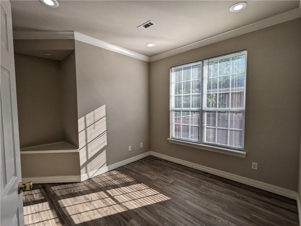 3100 Eaglecrest Cir - Photo 5 of 7