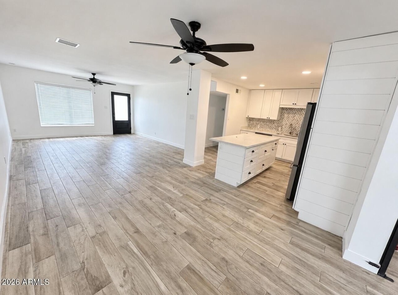 2220 E Heatherbrae Dr - Photo 4 of 20