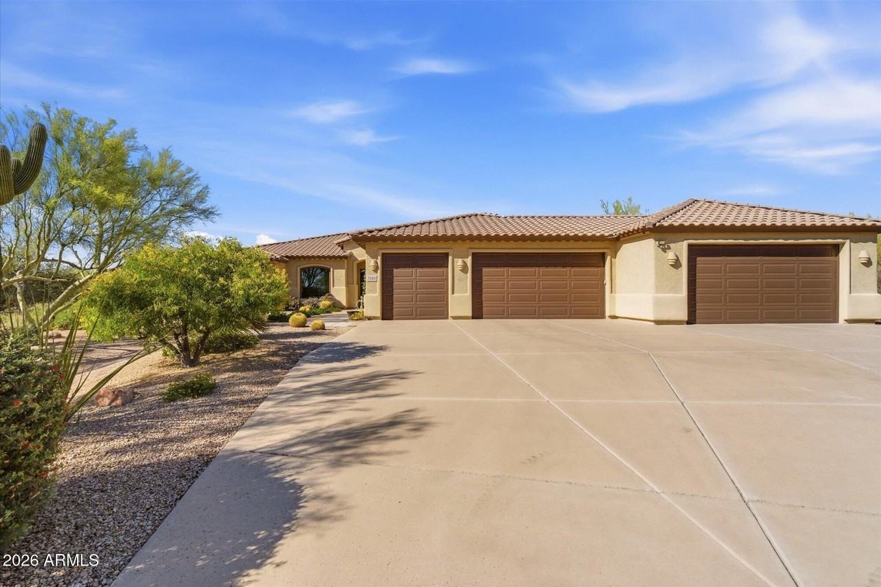 7592 E Monterra Way - Photo 5 of 36