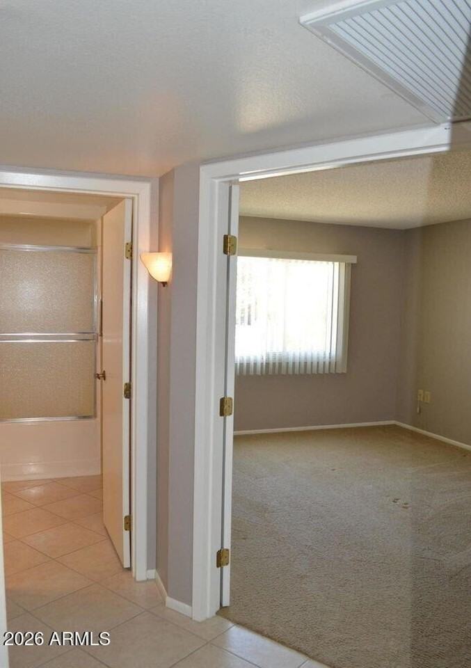 19238 N Camino Del Sol - Photo 6 of 23