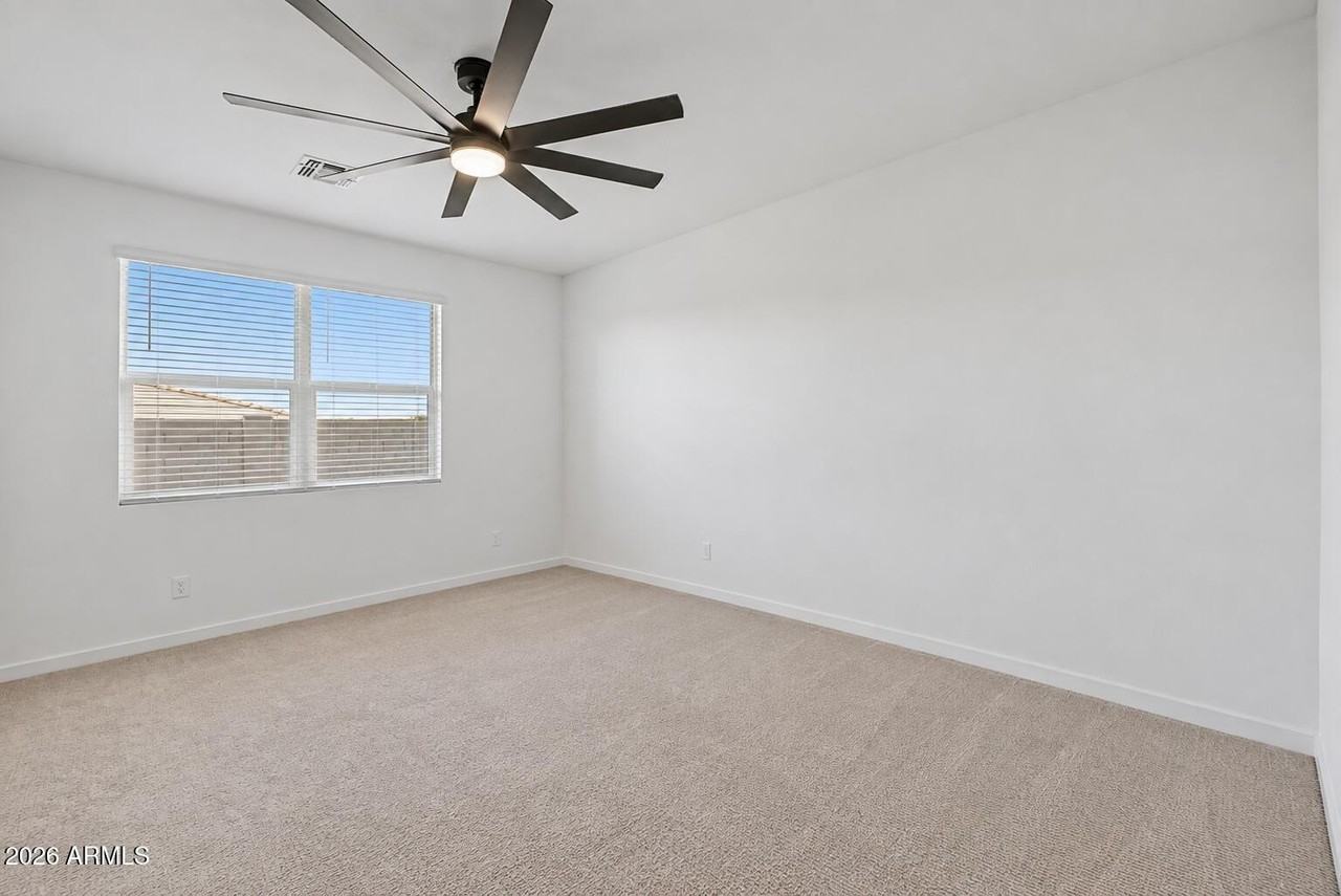 16033 W Cottontail Ln - Photo 6 of 26